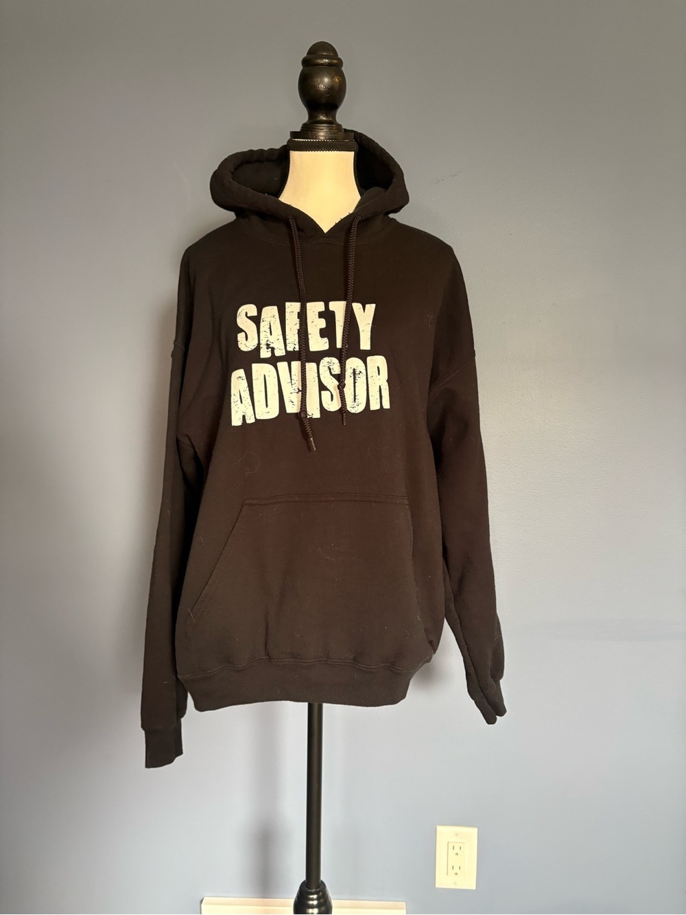 Gildan Black Hoodie with White "SAFETY ADVISOR" Print size L